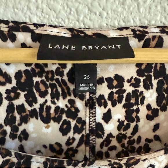 Lane Bryant flutter sleeve top Size 26 EUC Abstract Cheetah Print - Picture 7 of 9